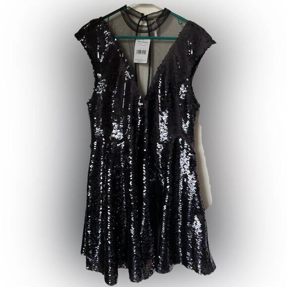 Free People Dance Til Dawn Sequin Mini Dress Size Medium - Picture 4 of 9